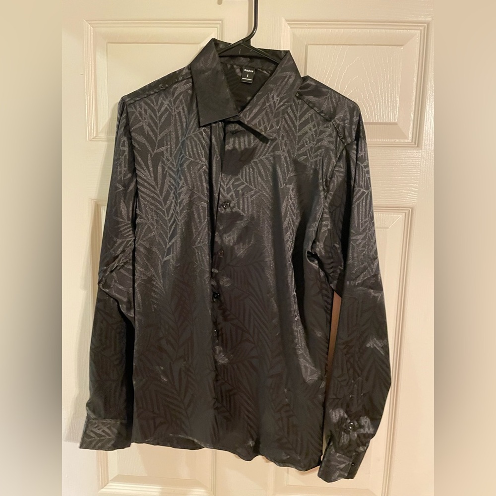 Shein men’s black satin tropical leaf print button down long sleeve shirt